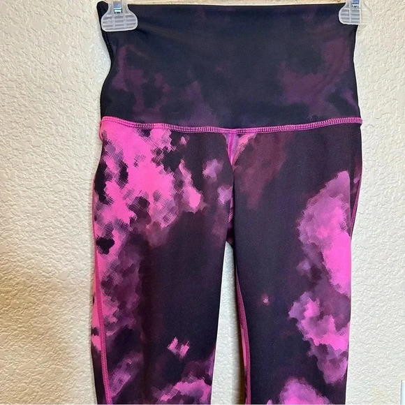 *SALE* Lululemon women’s leggings size 4 - Picture 2 of 6